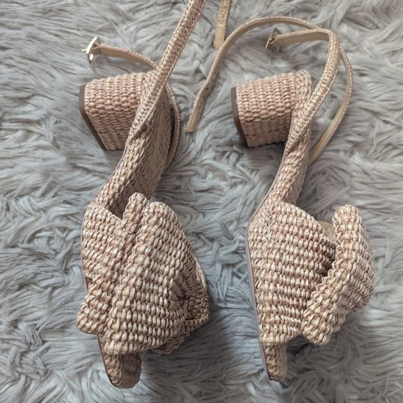 EUC Loeffler Randall Carmen Natural Bow Sandal - Picture 8 of 16